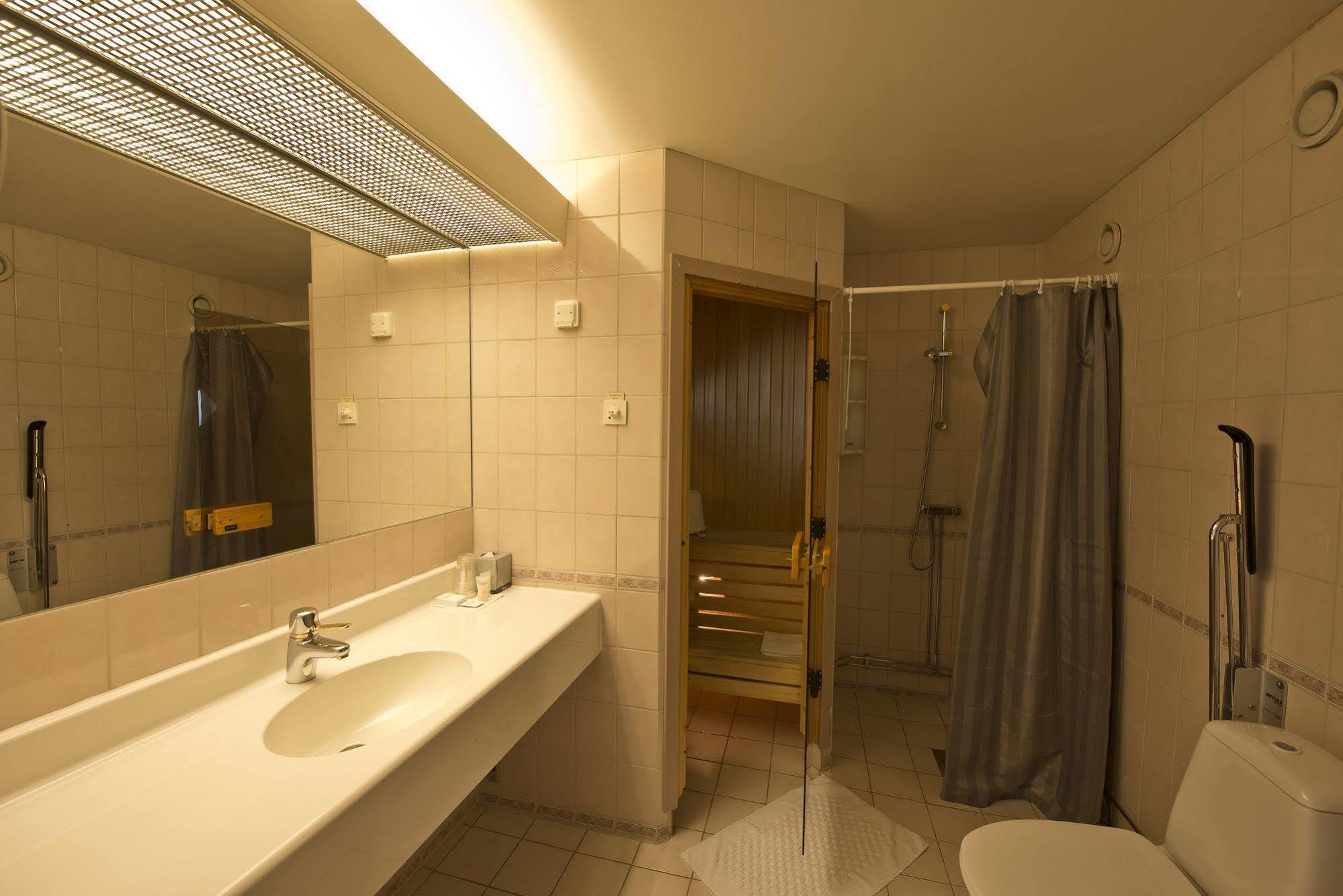 Hotell Valhall Каликс Экстерьер фото
